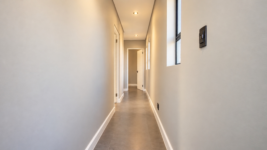 4 Bedroom Property for Sale in Sitari Country Estate Western Cape